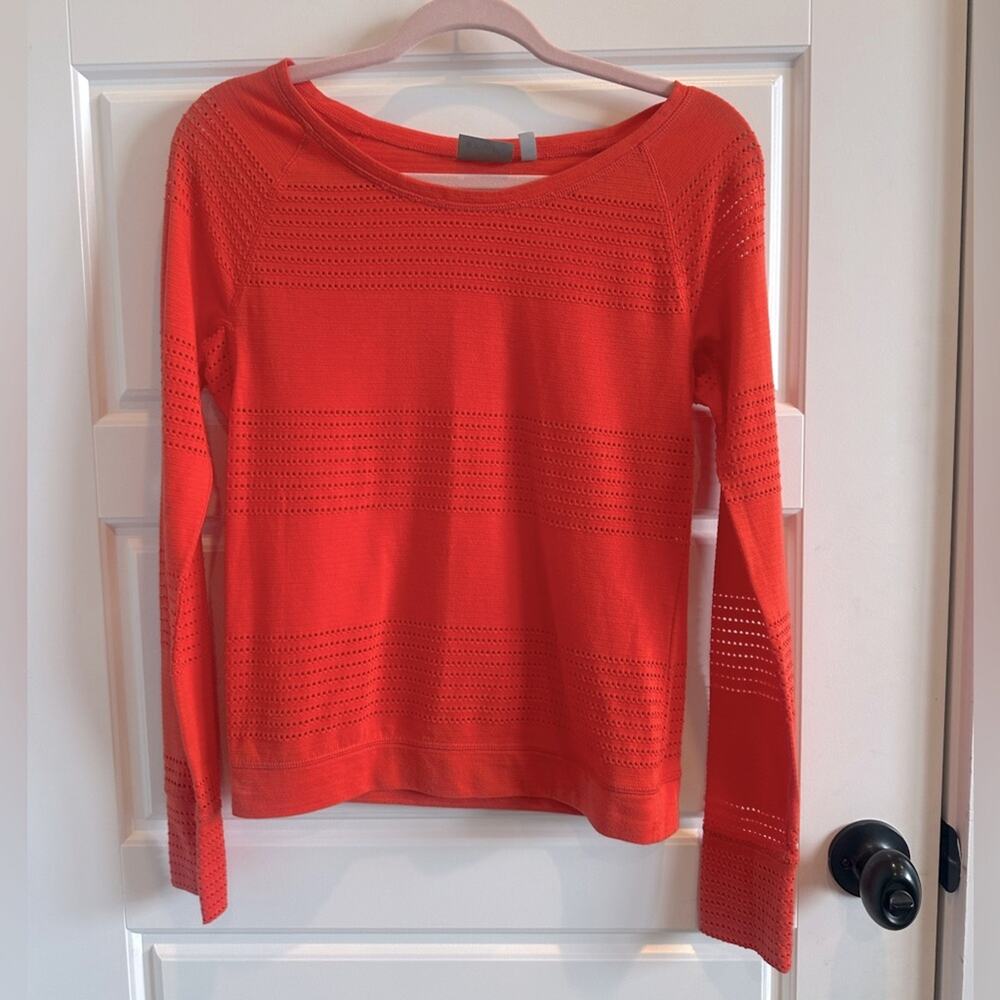 Athleta Limitless Mesh Crew long Sleeve activewear top